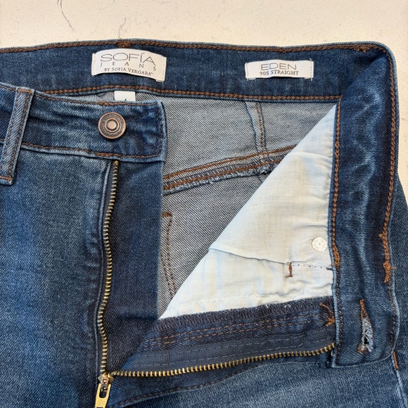 Sofia Vergara Eden 90’s Straight High Rise Jeans EUC - Picture 3 of 8